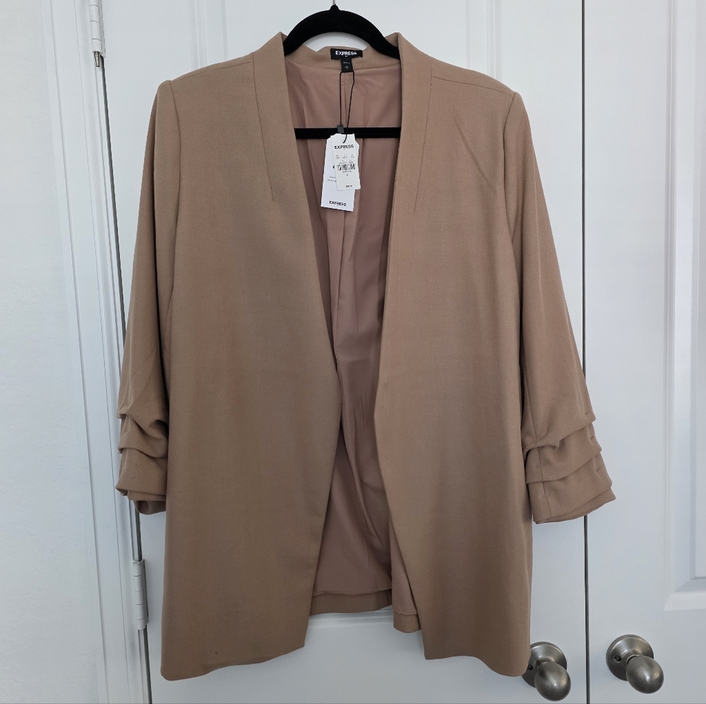 Express Women's Blazer in Tan